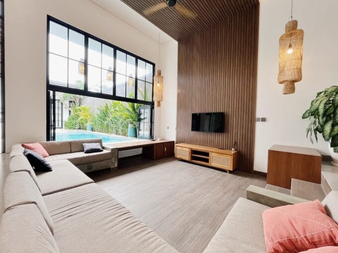 Modern 2-Bedroom Villa in Munggu