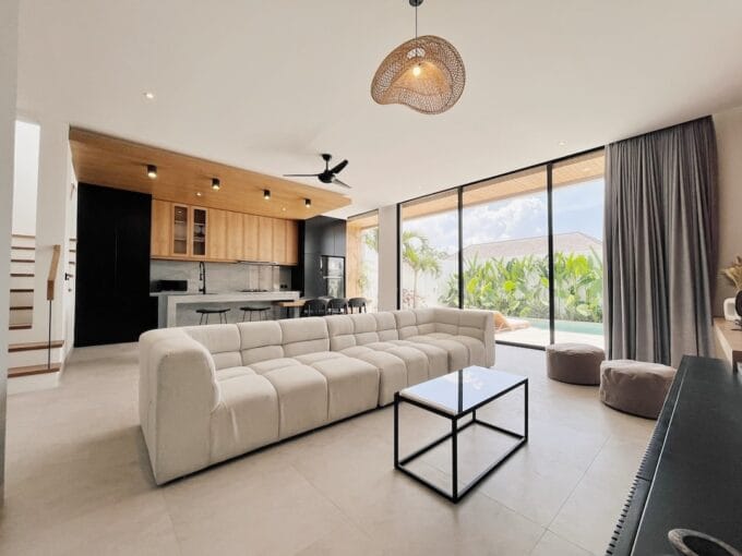 luxurious fully furnished enclosed living area villa in berawa