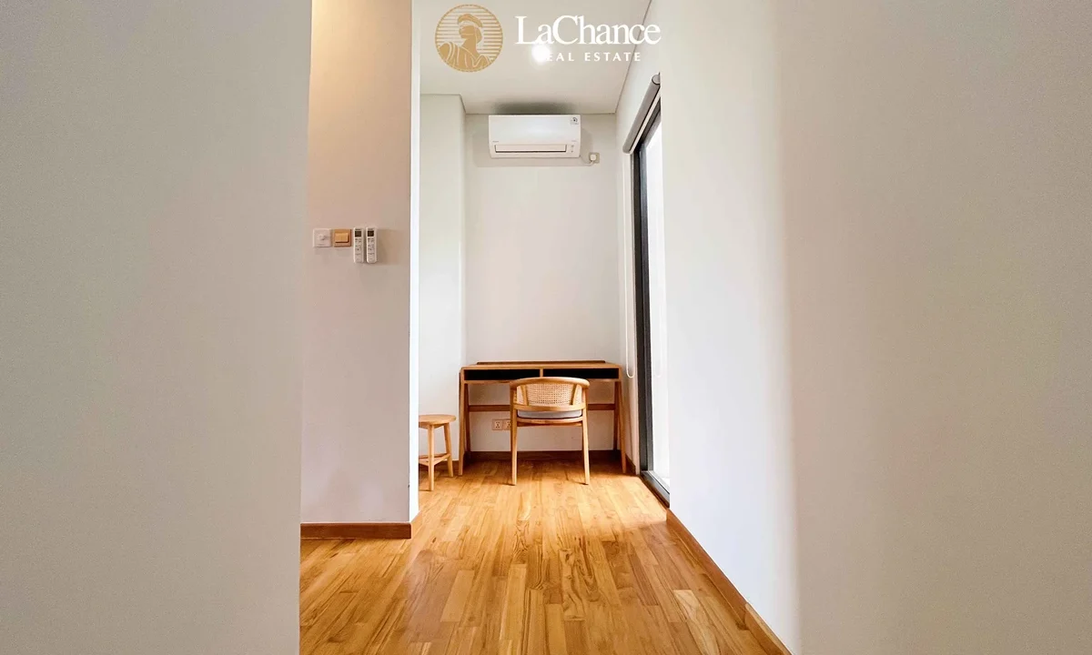 4 bedrooms pererenan32