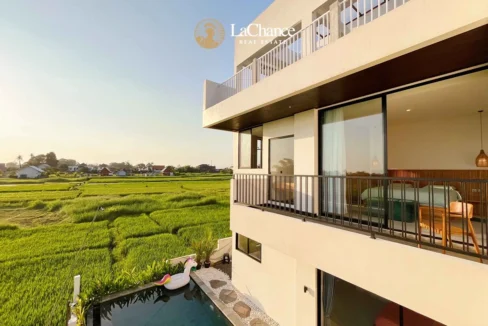 Large 3-Bedroom Villa in Kedungu