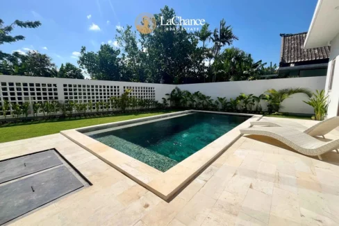 Villa Sungai Umalas6