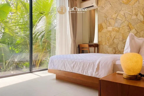 2 bedrooms Central Pererenan11