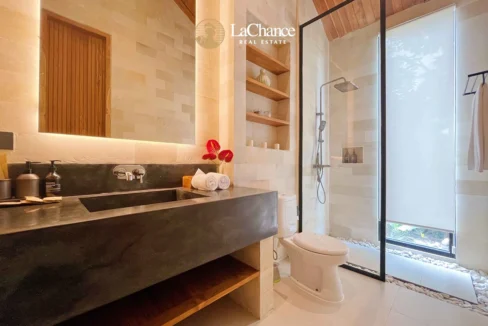2 bedrooms Central Pererenan14