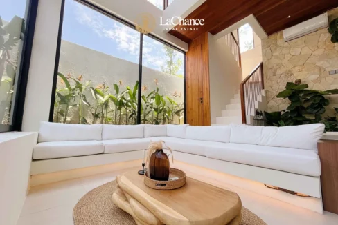 2 bedrooms Central Pererenan18