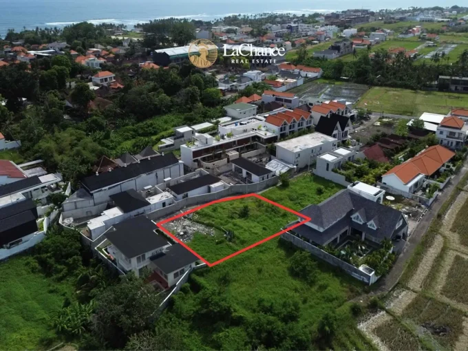 Prime 7.2-are plot of land, located just 600 meters from Seseh Beach.
