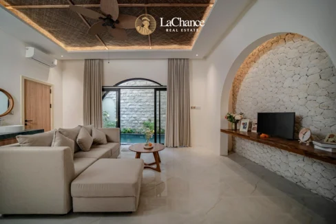 Modern 2-Bedroom Villa for Sale in Tumbak Bayuh