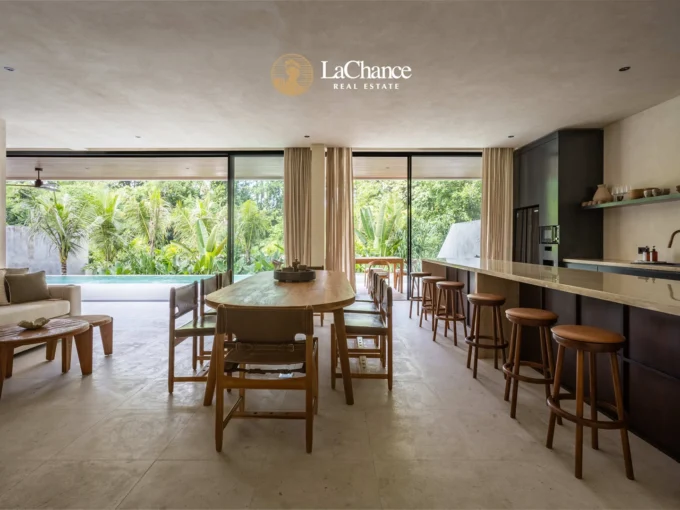 Brand New Luxury 3- bedroom in Tumbak bayuh