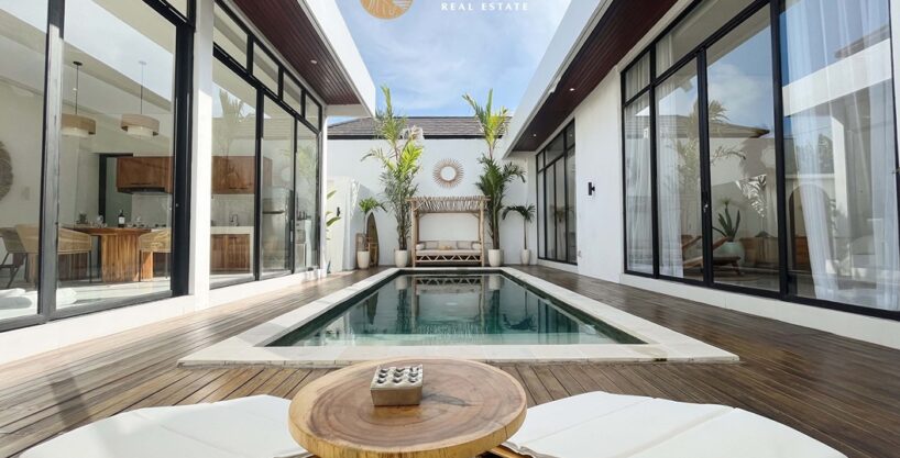 Brand-new 2BR villa near Pantai Lima with enclosed living, high ceilings, sunken sofa, private pool. Just minutes from Pererenan and Canggu