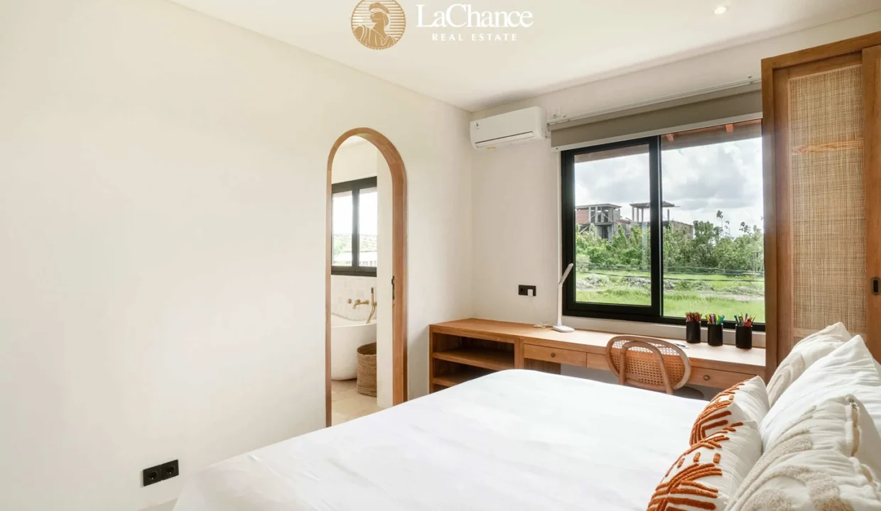 4 bedroom Luxury in Seseh21