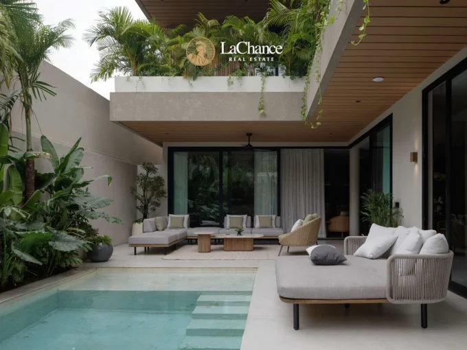 4-bedroom freehold villa in Pererenan with riverside setting, private living spaces, strong investment appeal, and ownership security.