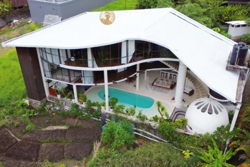 Iconic 4+1 Bedroom Villa in Padang Linjong - Canggu