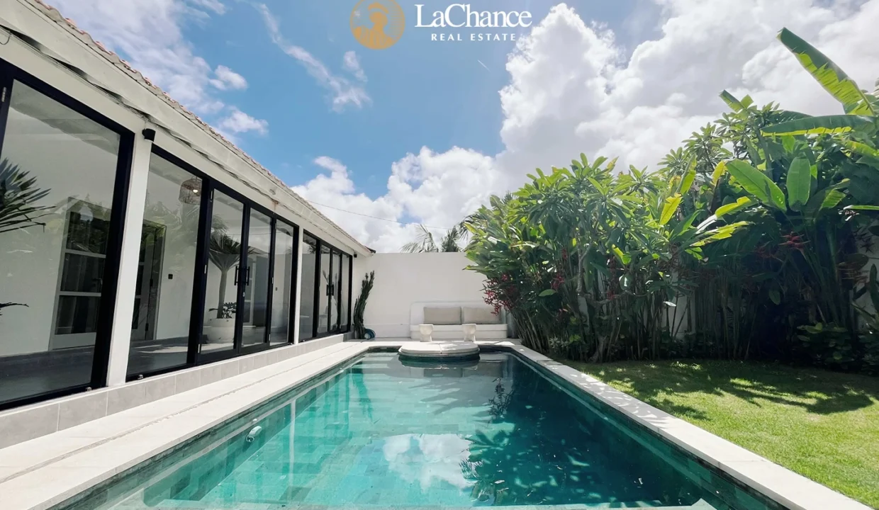 4+1 bedrooms in Umalas1