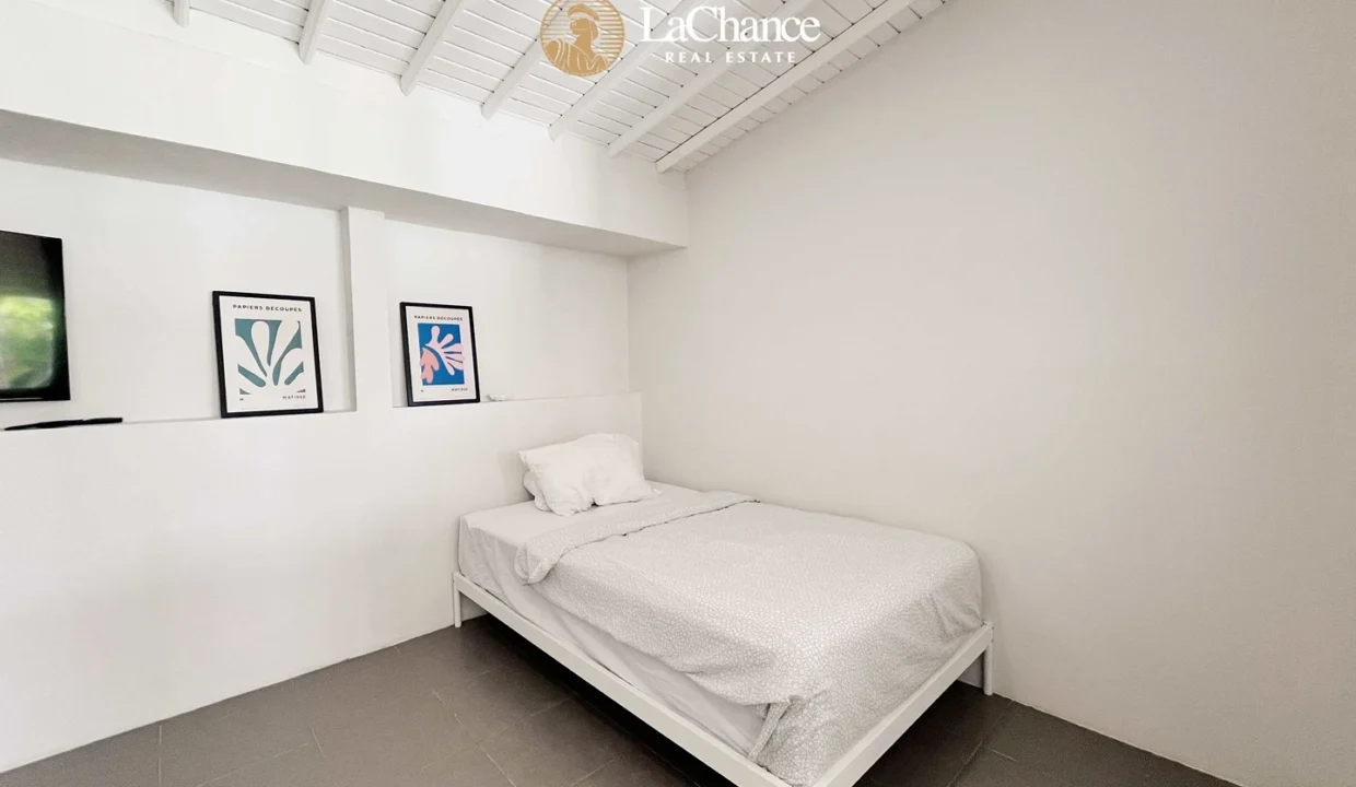 4+1 bedrooms in Umalas15