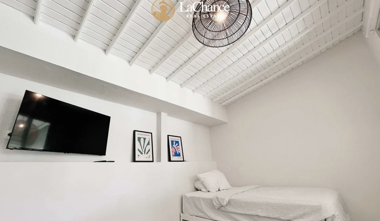 4+1 bedrooms in Umalas3