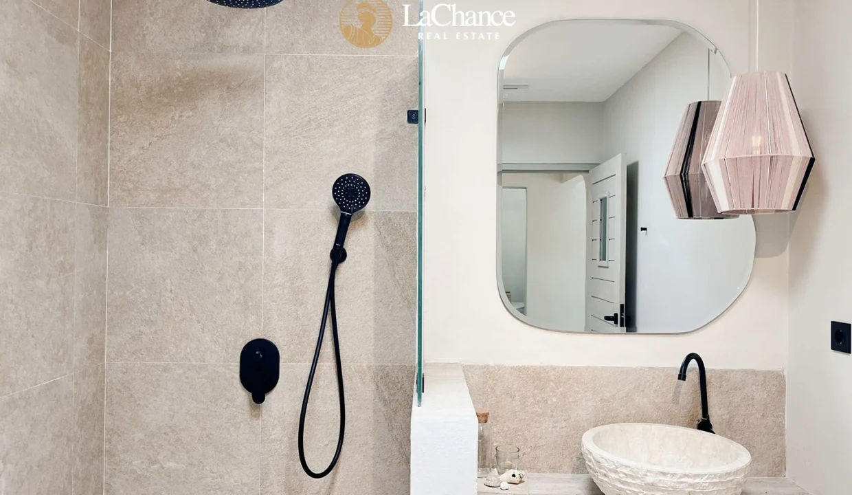 4+1 bedrooms in Umalas6