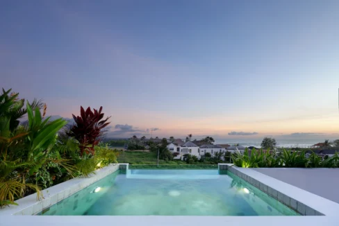 Luxury 3 bedrooms Ocenafront Pererenan6