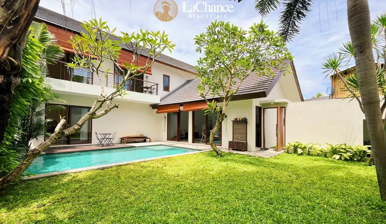 3 +3 bedrooms Berawa Bali2