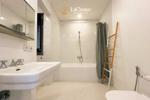 3 +3 bedrooms Berawa Bali22