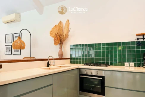 3 +3 bedrooms Berawa Bali28