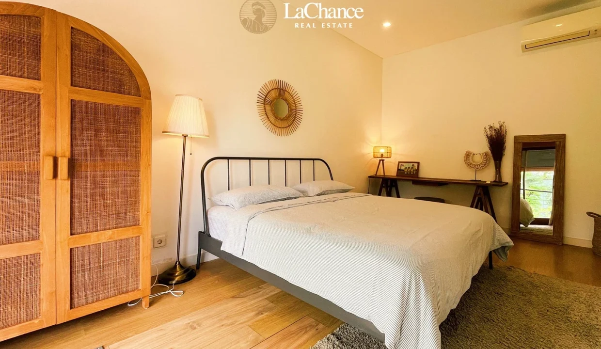 3 +3 bedrooms Berawa Bali4