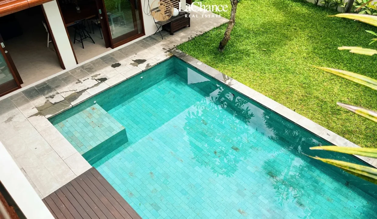 3 +3 bedrooms Berawa Bali7