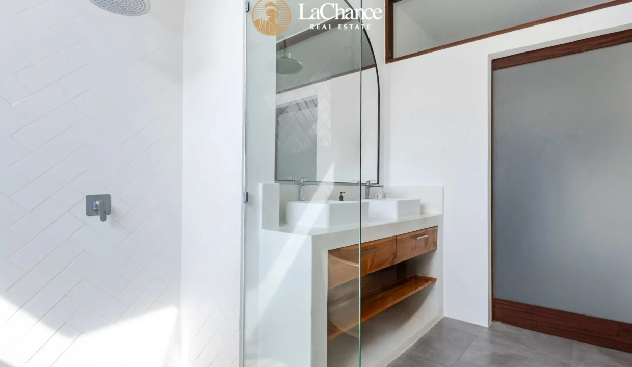 3 bedrooms Pererenan Bali14