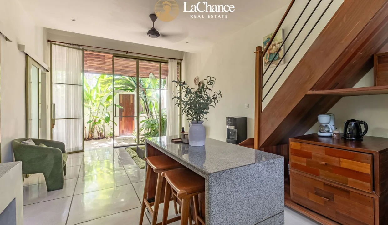 2 bedrooms Pererenan10