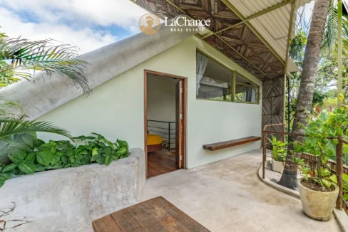 2 bedrooms Pererenan12