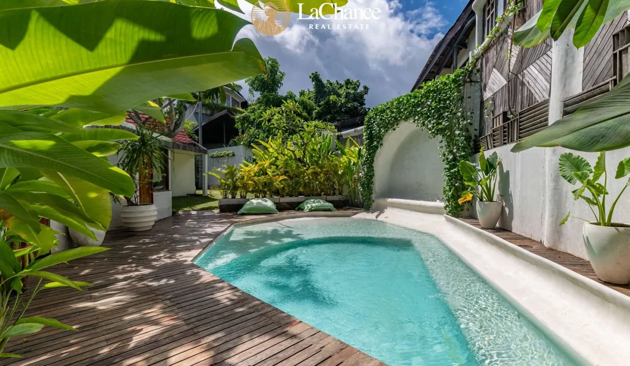 2 bedrooms Pererenan13