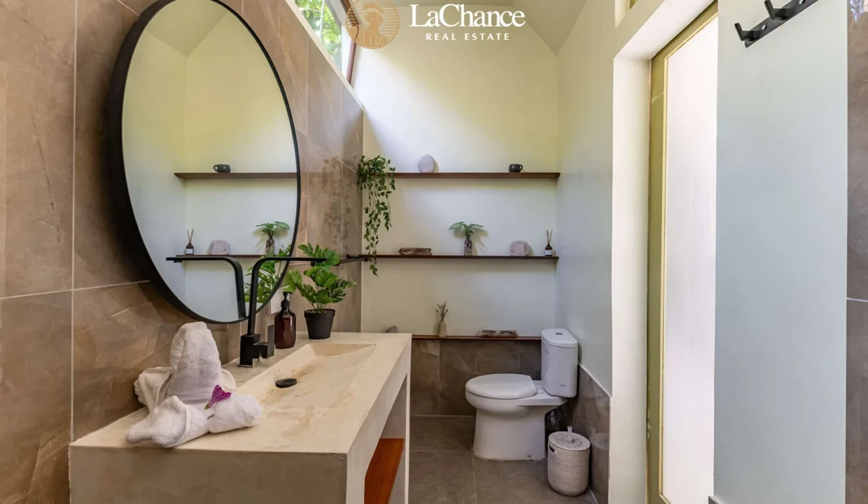 2 bedrooms Pererenan2