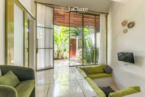 2 bedrooms Pererenan9
