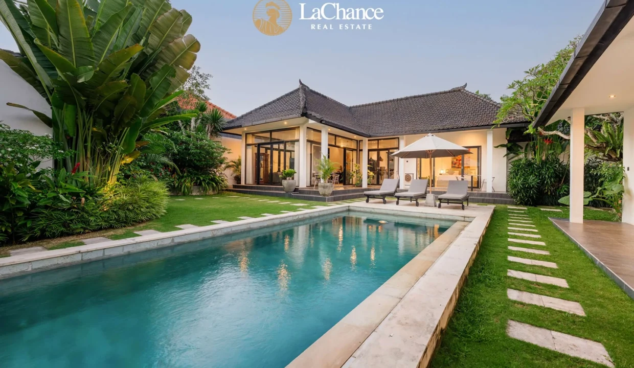 4 bedrooms Villa in Umalas1