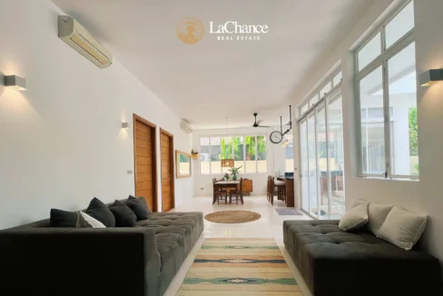 4 bedrooms central Canggu22