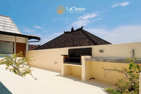 4 bedrooms central Canggu23