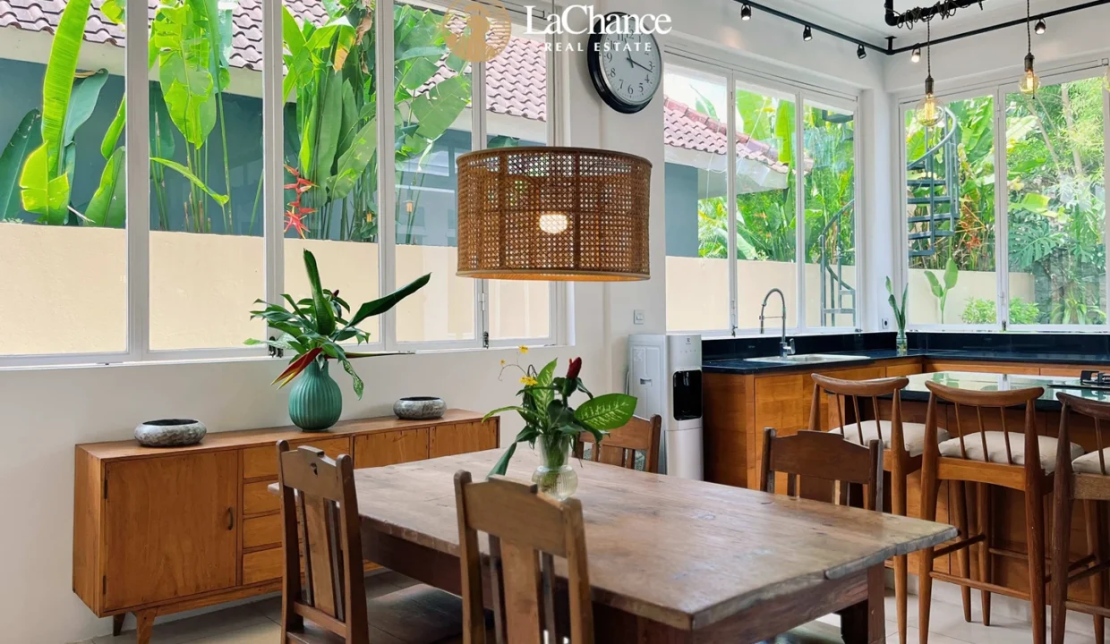 4 bedrooms central Canggu7