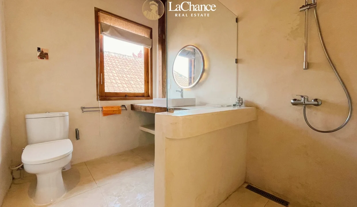 4 bedrooms central Canggu9