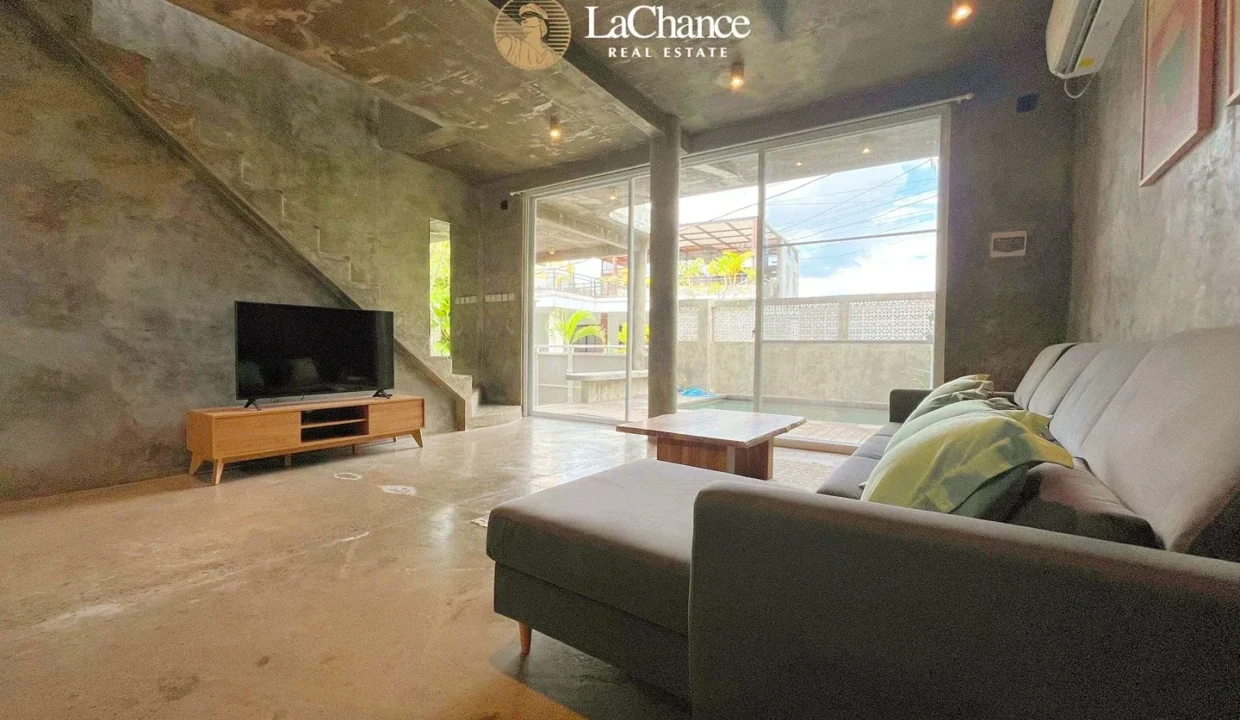 3 bedroom Pererenan1