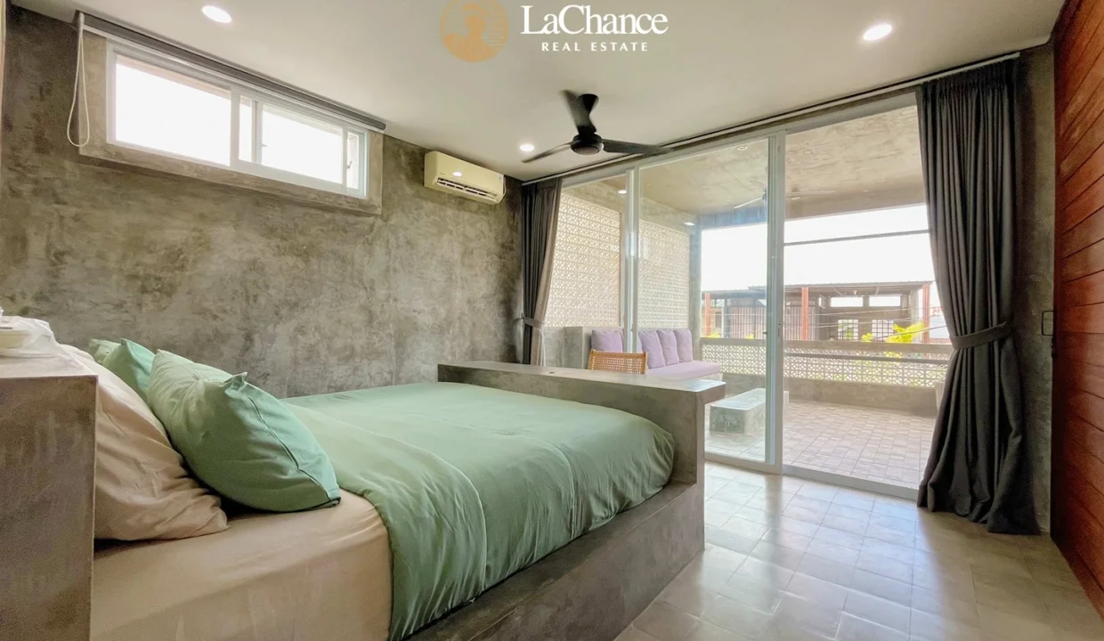 3 bedroom Pererenan10