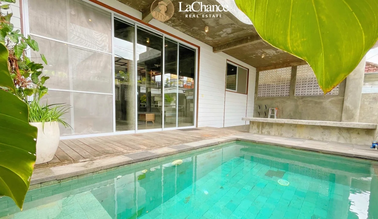 3 bedroom Pererenan12