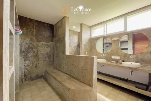 3 bedroom Pererenan14