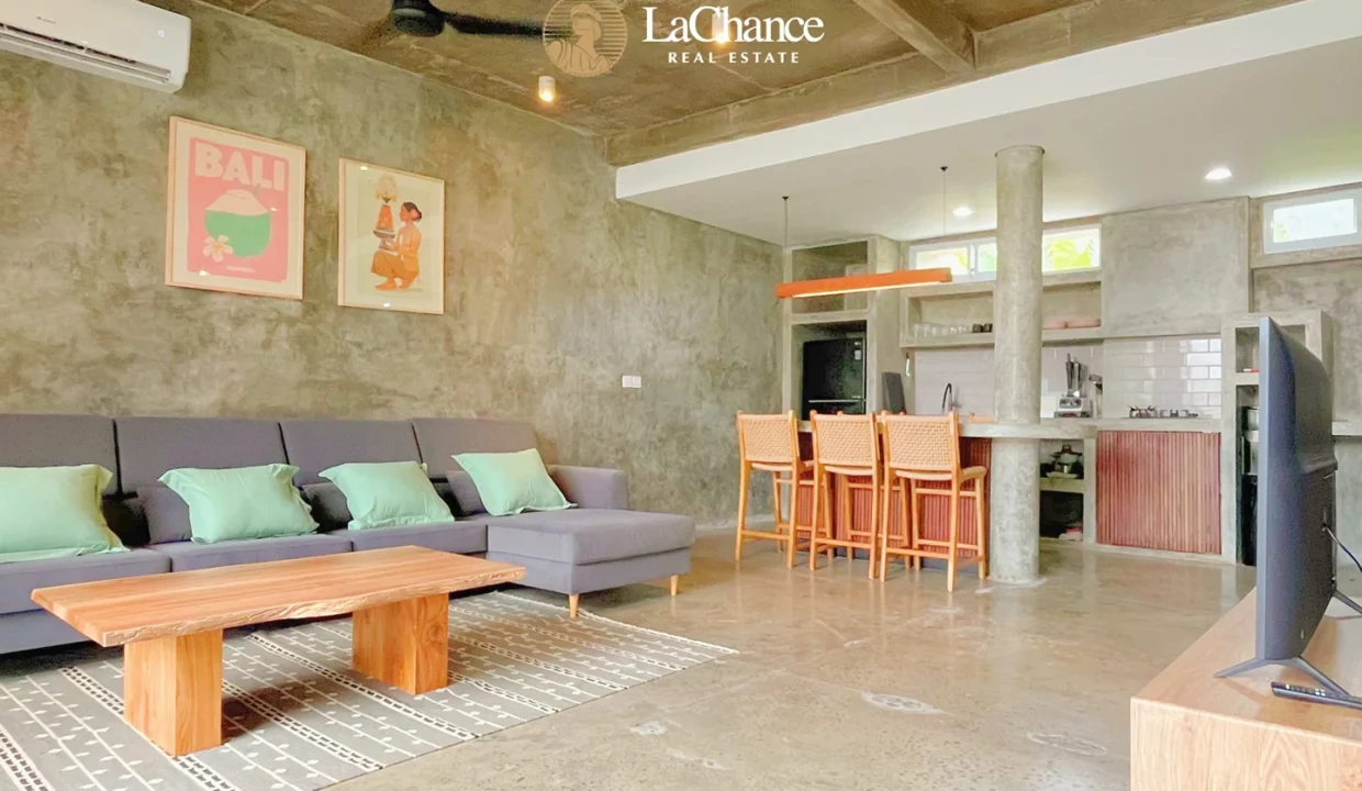 3 bedroom Pererenan15