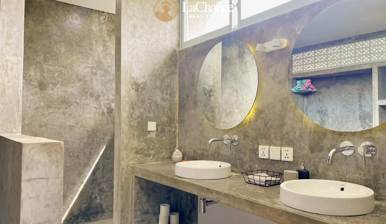 3 bedroom Pererenan17