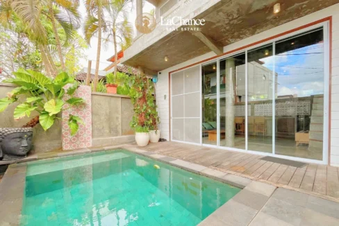 3 bedroom Pererenan2