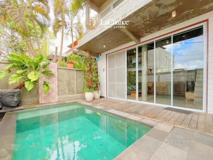 Industrial Style Villa for Rent in Pererenan