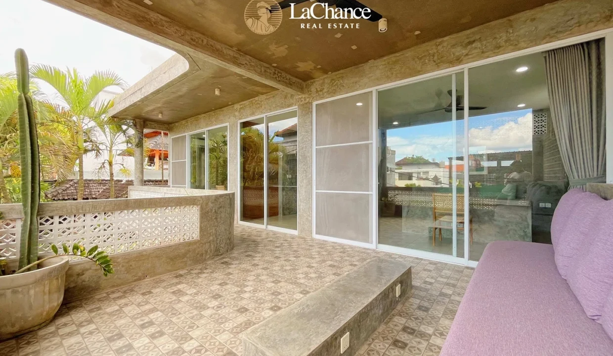 3 bedroom Pererenan3