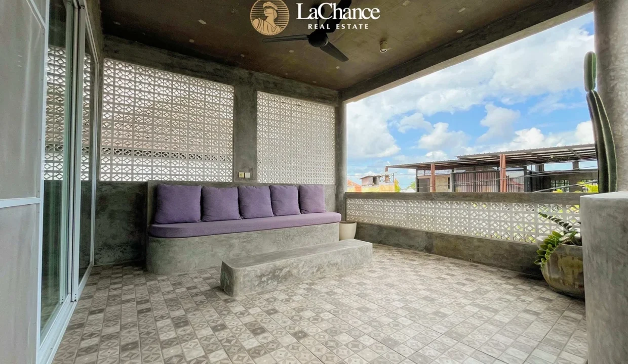 3 bedroom Pererenan5