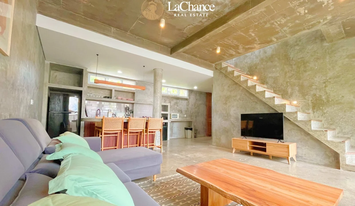 3 bedroom Pererenan9