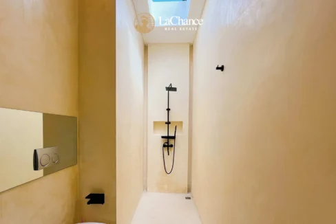 3 bedroom Seseh2
