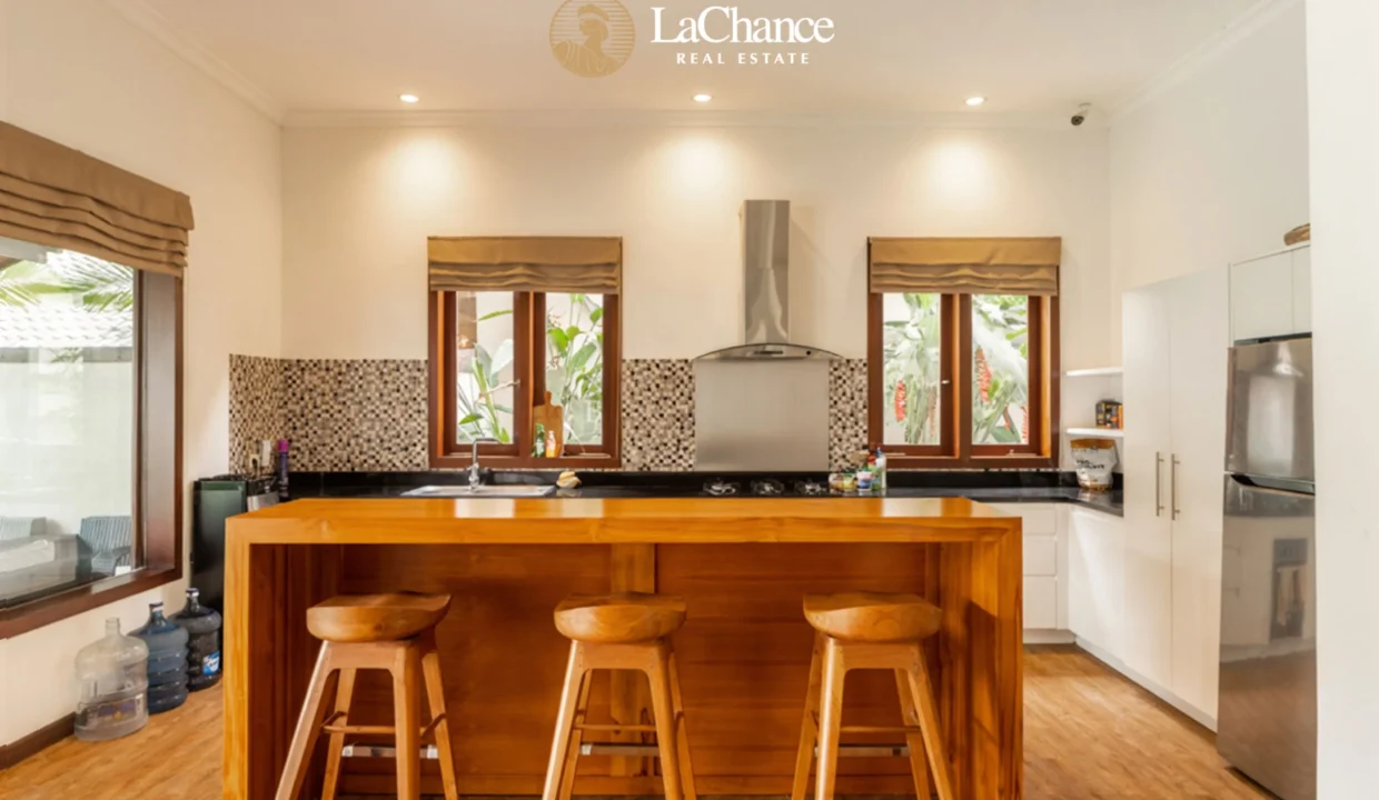 3 bedrooms tumbak bayuh8