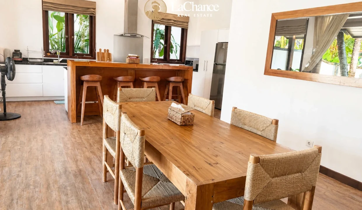 family villa in Tumbak Bayuh10